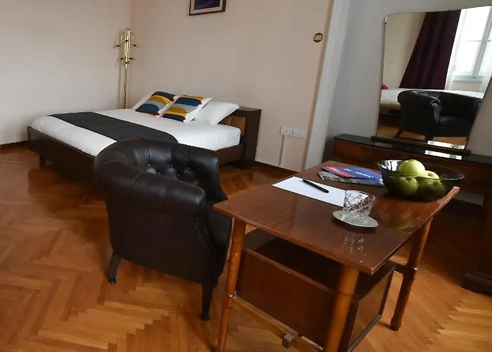 Al Giardino Leonor Oda ve Kahvaltı Trieste